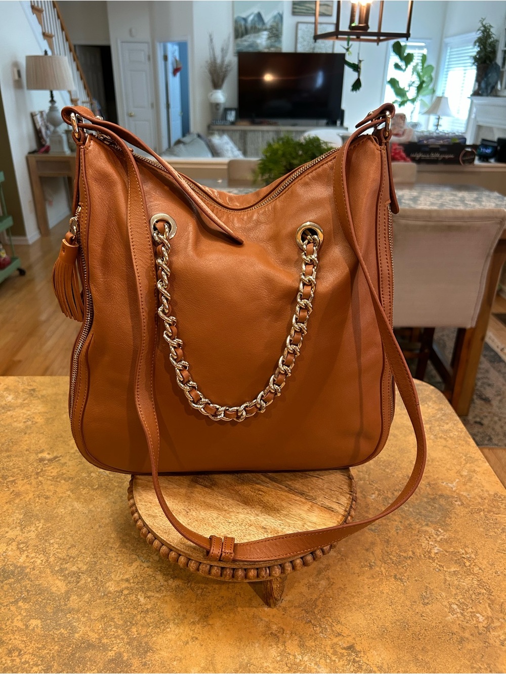Gili Leather Hobo Bag in Chestnut Brown